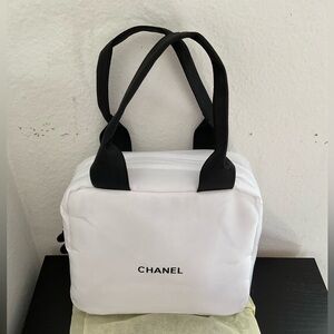 NIP CHANEL Beauty Tote Pouch